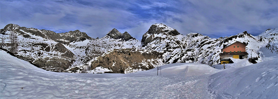 Vista panoramica dal Rikf. Calvi (2006 m) - 1